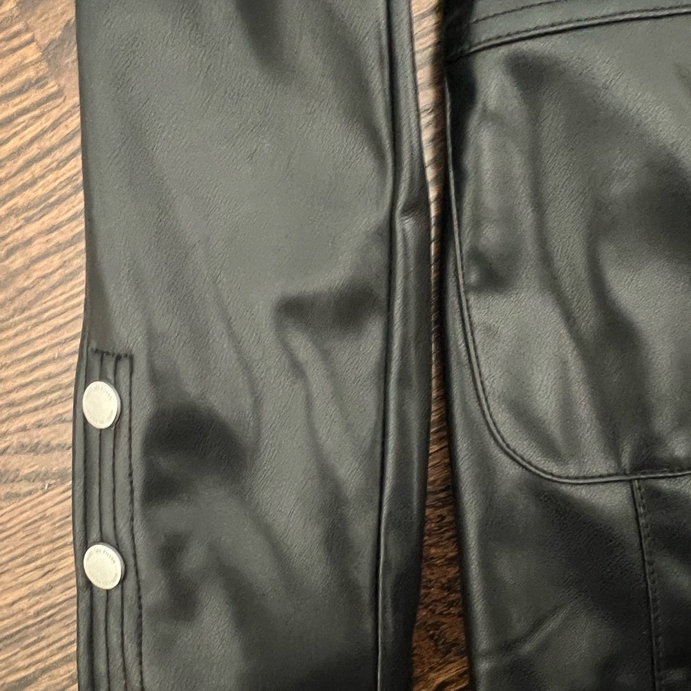 Faux Leather jacket - Picture 3 of 9